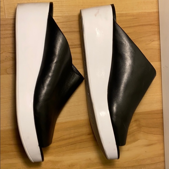 Donna Karan Reisley Platform Mule Slides—Size 9 - Picture 4 of 6